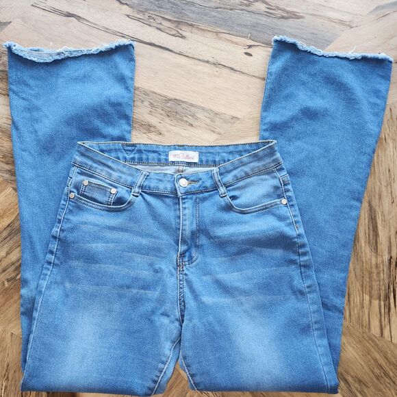 Red Bottoms Y2K Frayed Cuff Flare Leg Jeans - Picture 1 of 9